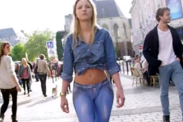 Model walks on roads without wearing jeans