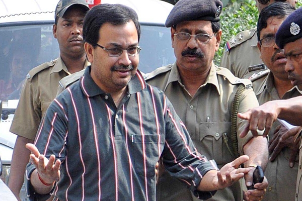 Suspended trinamool mp kunal ghosh allegedly attempts suicide in kolkata jail