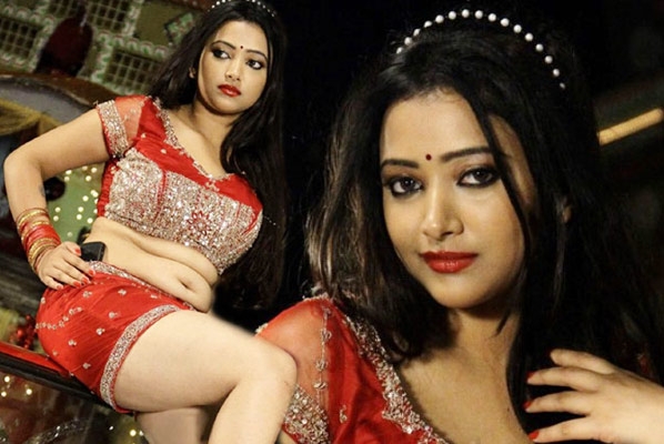 Swetha basu item song rate chief