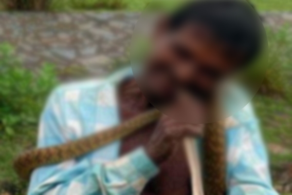 Uttar pradesh man takes revenge on snake for bite him