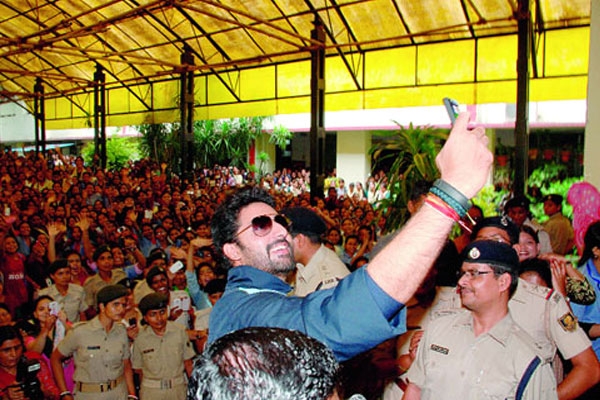 Abhishek bachchan suggesting girls to participate in sports