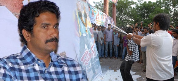 Movie gossip pawan kalyan fans fire on movie director anil sunkara