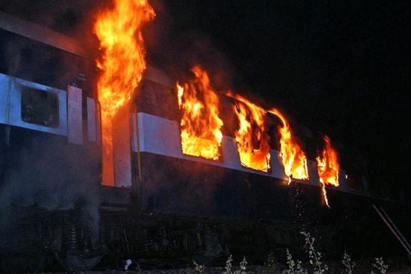 Danger mark in nanded express train