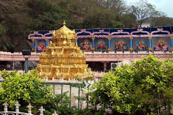 Vijayawada durga temple road closed because of rains