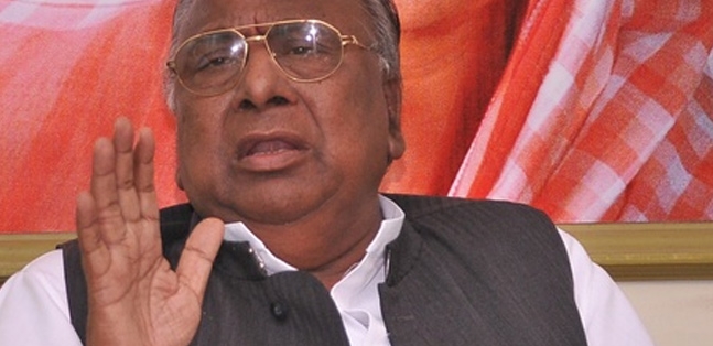 V hanumantha rao fire on seemandhra leaders