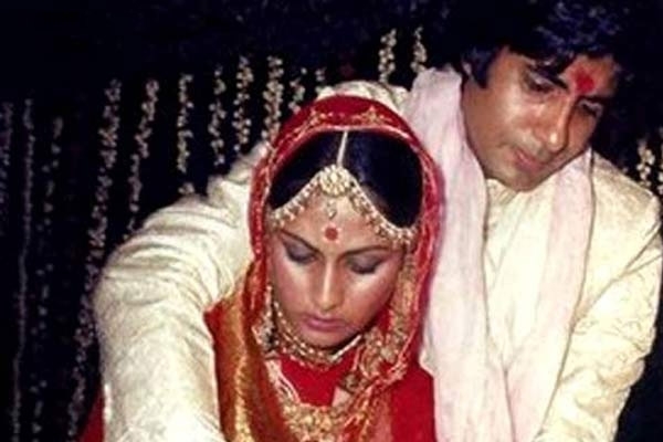 Amitabh praises all wives in his blog