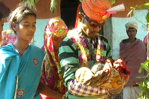 Bride gives birth to child right during her wedding ceremony