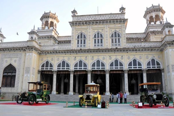 Chowmahalla palace story which is built by nizam in hyderabad telangana state