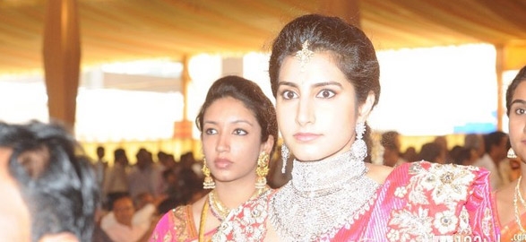 Brahmani new look in balakrishna daughter wedding