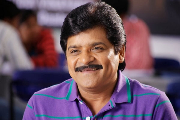Comedian ali will contest 2014 elections in tdp