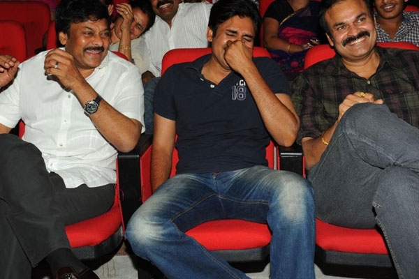 Pawan kalyan and chiranjeevi in political fight