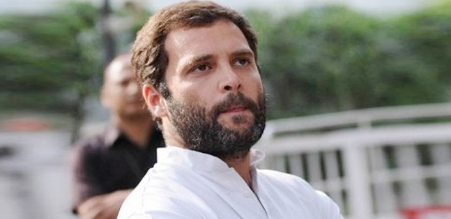Narrow escape for rahul gandhi at delhi airport