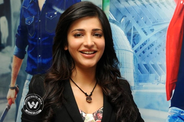 Shruti hassan met sheetal in mumbai who is in last stage of her life make a wish foundation follows pawan kalyan