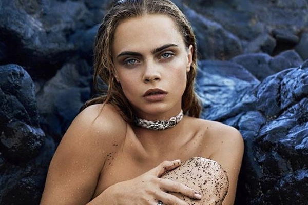 Model cara delevingne nude photos leaked on internet