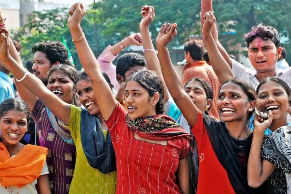 Telanagana govt delay on job notifications on the state