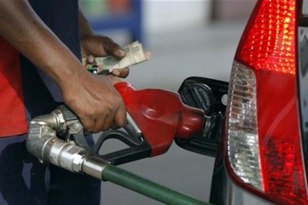 Petrol liter price 220 in hyderabad