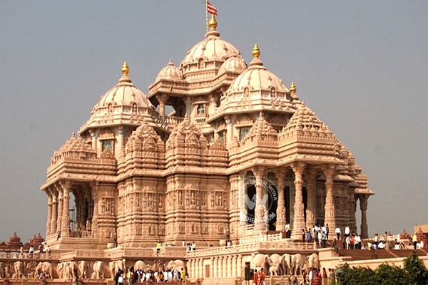 Akshardham delhi temple wikipedia which is built without steel